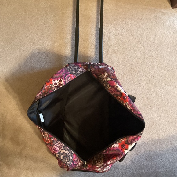 Vera Bradley rolling duffle - Picture 6 of 6